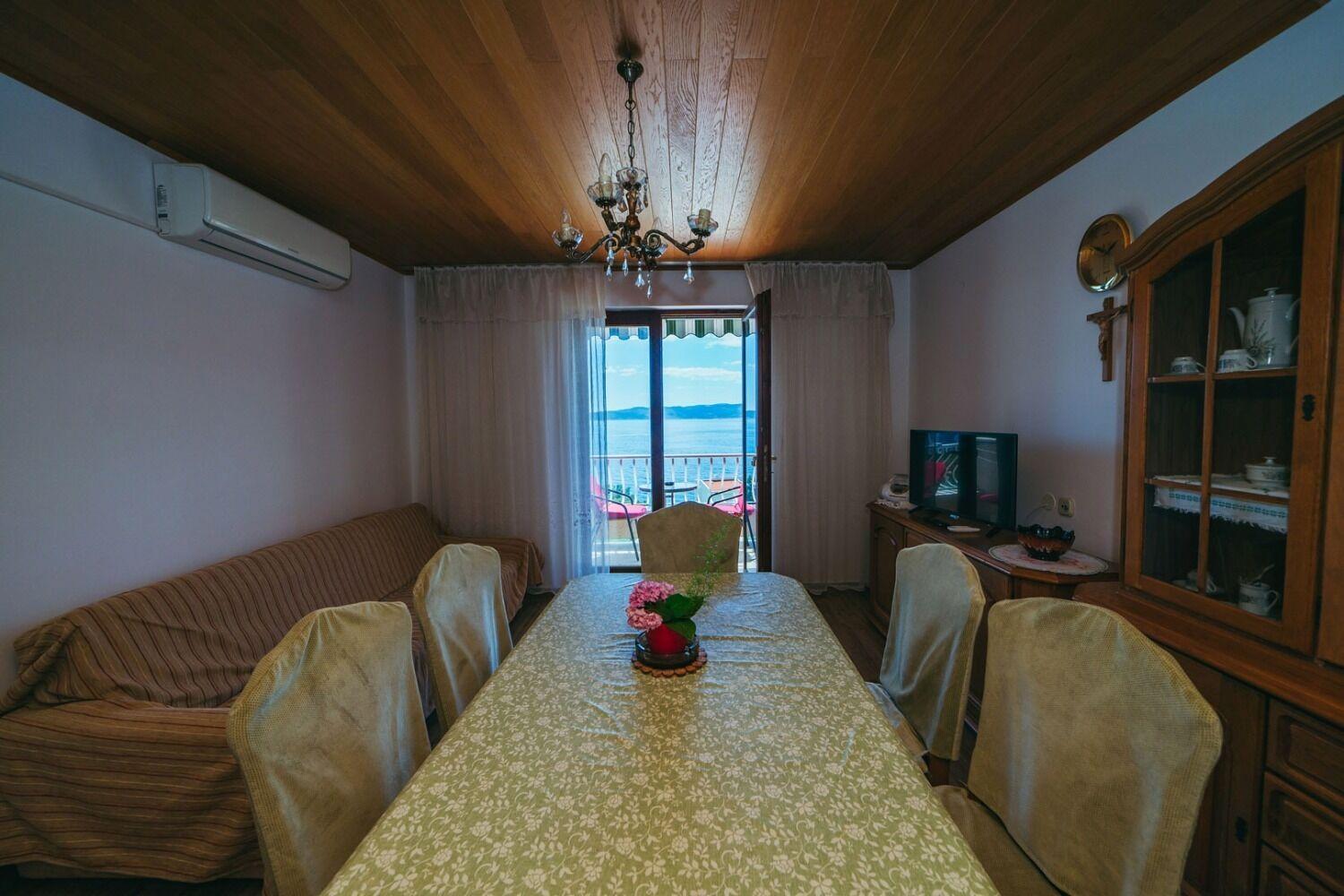 Apartments Lovre - Close To The Sea Brela Exteriér fotografie