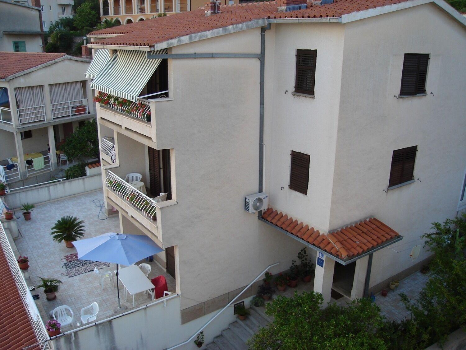 Apartments Lovre - Close To The Sea Brela Exteriér fotografie